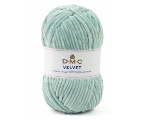 Fil Layette Chenille VELVET - 100g - DMC : Douceur et Chaleur pour Tous Vos Projets