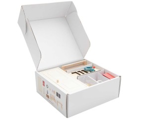 Kit débutant composé de 15 pièces appartenant à la gamme Monde des lutins de la marque Rico Design