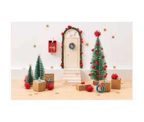 Porte avec arc miniature mesurant 23.8 cm x 10 cm et appartenant à la gamme Monde des lutins de la marque Rico Design