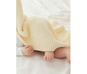 Catalogue 254 Layette Printemps/Été 2025 de Phildar : Tendresse et légèreté pour les tout-petits